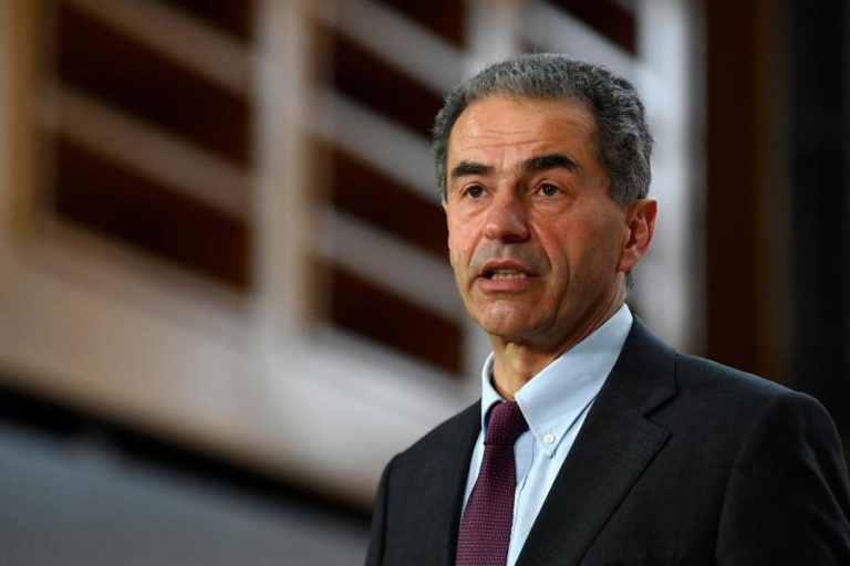 Governo em conversações sobre “pacto para reforço de carreiras científicas”