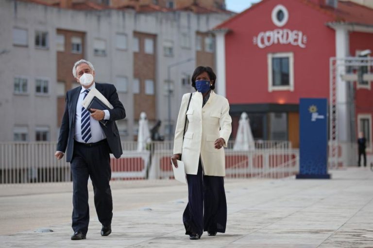 UE/Presidência: Ministra da Justiça defende reforço do Estado de Direito