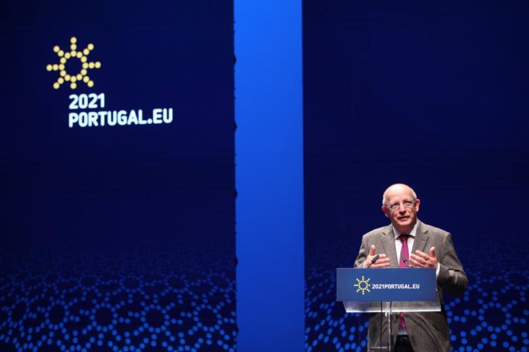 UE/Presidência: Santos Silva dirige reunião de Comércio com participação da diretora da OMC