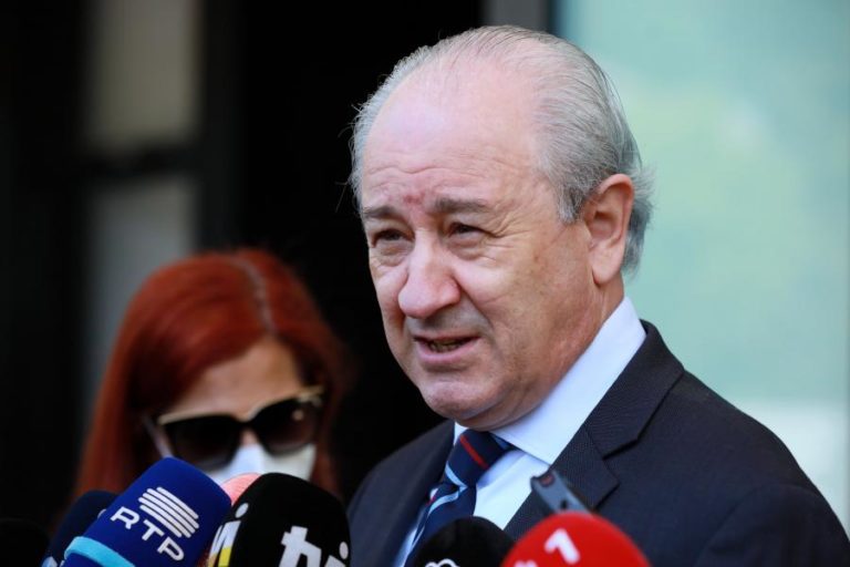 Votar contra a reforma das Forças Armadas seria “uma contradição muito grande” — Rui Rio