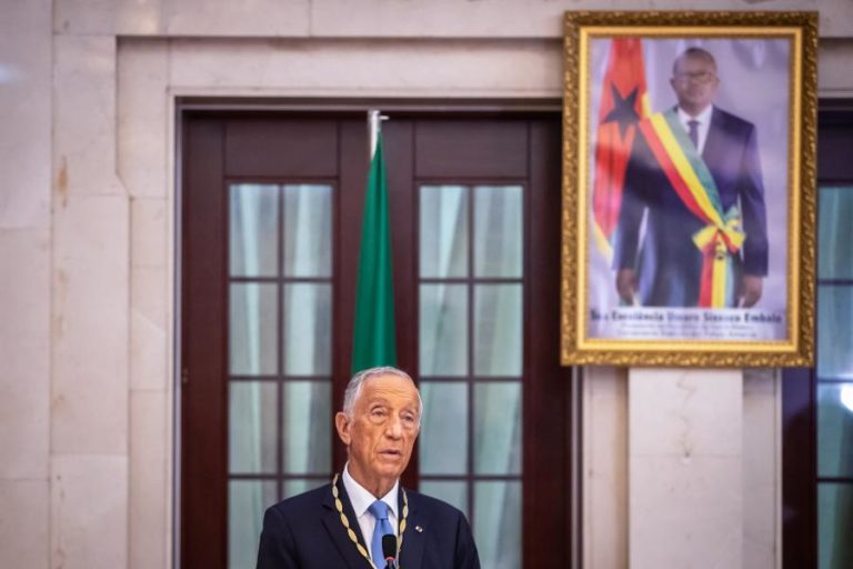 Marcelo realça que políticos são transitórios e fala em “aperfeiçoar Estado de direito”