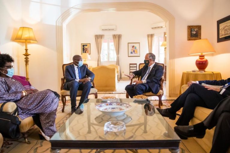 Marcelo deixa mensagem sobre aprofundamento da democracia e direitos humanos