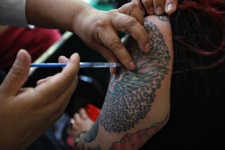 Covid-19: México com 387 mortos e 2.725 casos no último dia