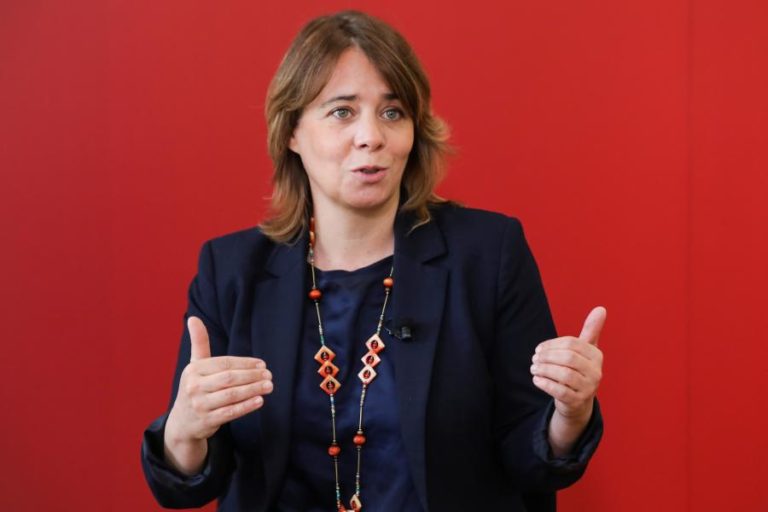 Catarina Martins acusa Rio de colagem “incompreensível” à extrema-direita