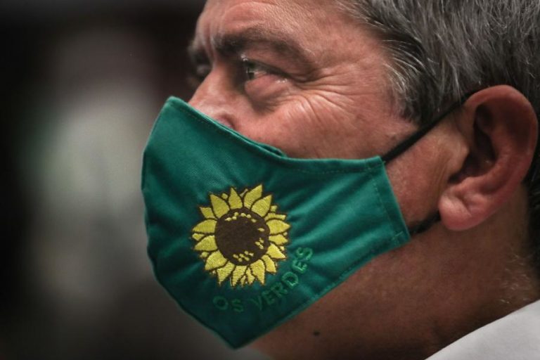 “Os Verdes” defendem que* “os verdadeiros ecologistas têm de ser de esquerda”