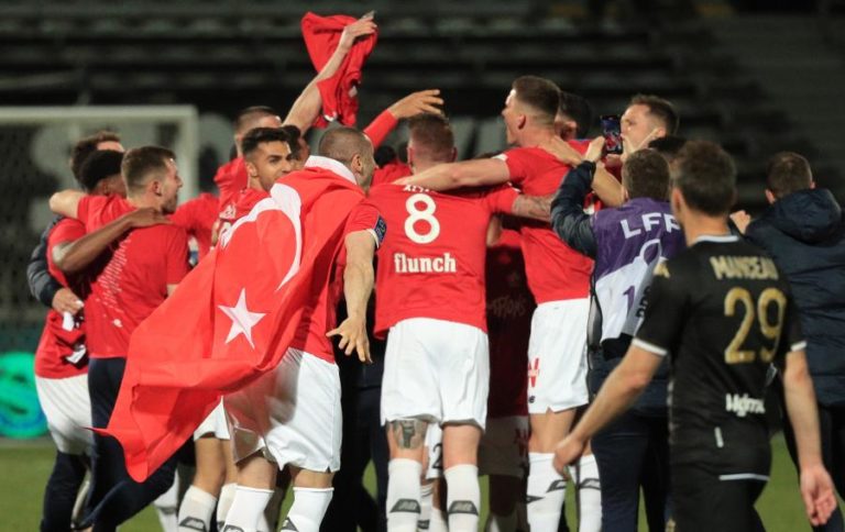 Lille vence Angers e conquista quarto título francês