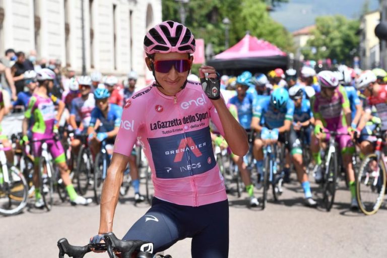 Giro: Alberto Bettiol vence 18.ª etapa, Egan Bernal segue na liderança