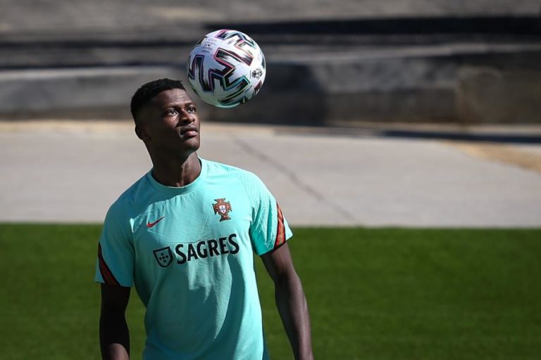 Euro2020: Nuno Mendes vai jogar ao ‘vivo’ cinco anos depois e ainda não deu “fruta”