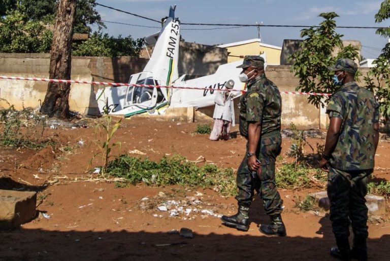 Comissão vai averiguar incidente com aeronave de treino da força aérea moçambicana
