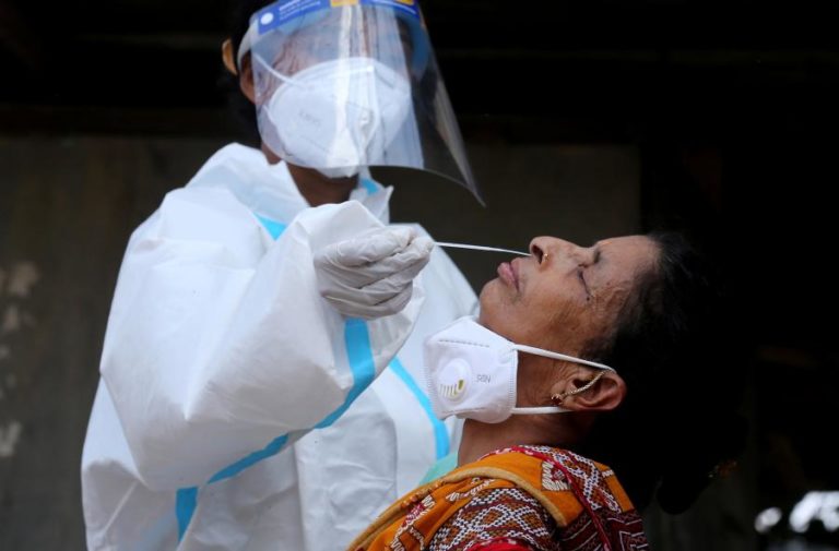 Índia ultrapassa os 28 milhões de casos de infecção pelo novo coronavírus