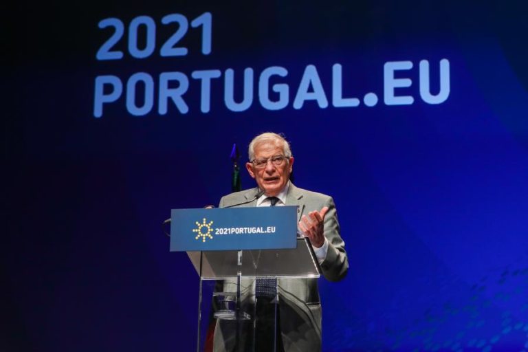Bielorrússia: Plano de apoio da UE será ativado quando país iniciar transição democrática – Borrell