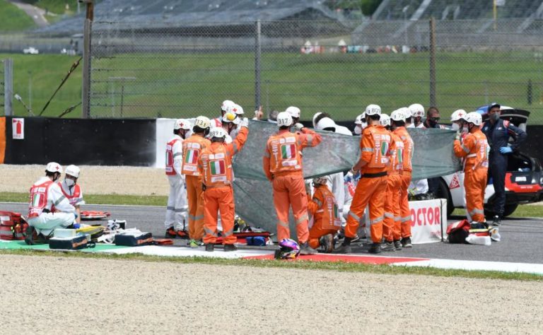 Piloto Jason Dupasquier morre após acidente no GP de Itália