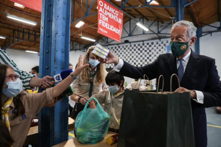 Marcelo, o “voluntário mais assíduo do Banco Alimentar”, apela à solidariedade