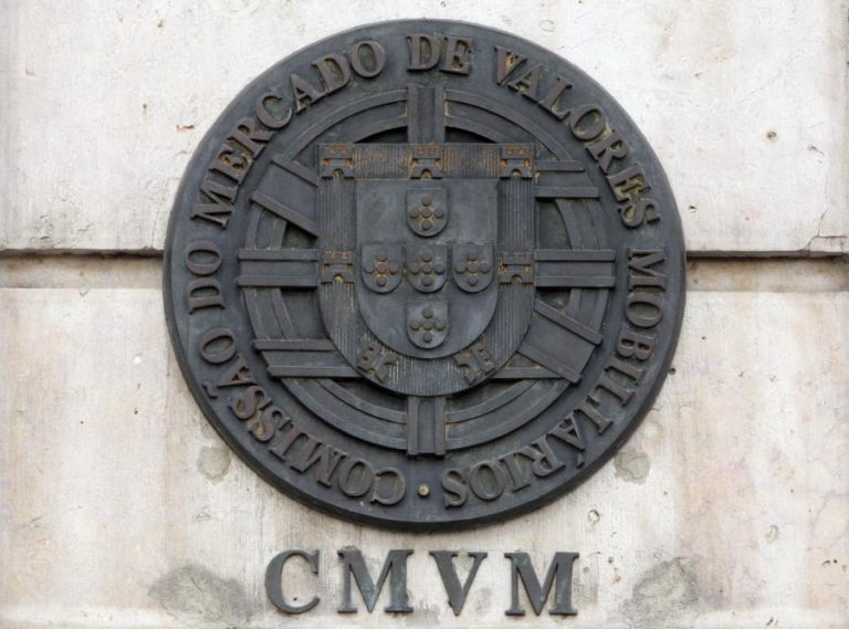 CMVM aplica coima suspensa de 1 ME ao BES-Em liquidação por violação de deveres