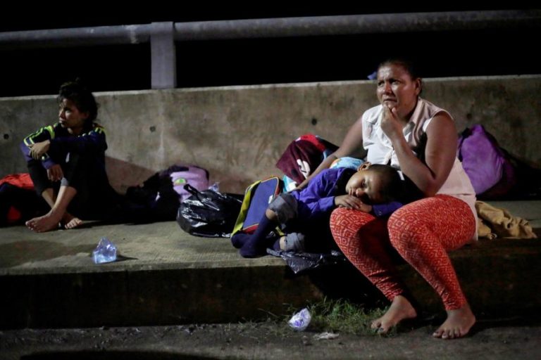 Migrações: Identificados mais de 3.900 menores separados dos pais durante administração Trump
