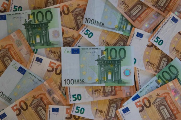 Despesa pública ficou perto de 100 mil milhões de euros em 2020