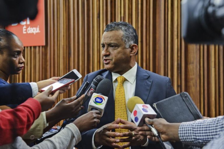 Presidente da Bolsa de Valores diz que Moçambique precisa de economia competitiva