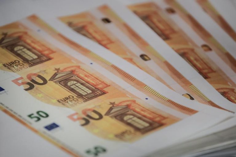 Poupança das famílias atinge máximo de 14,2% do rendimento disponível no 1.º trimestre – INE
