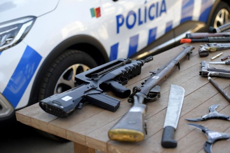 Mais de 2.200 armas entregues à PSP em menos de quatro meses