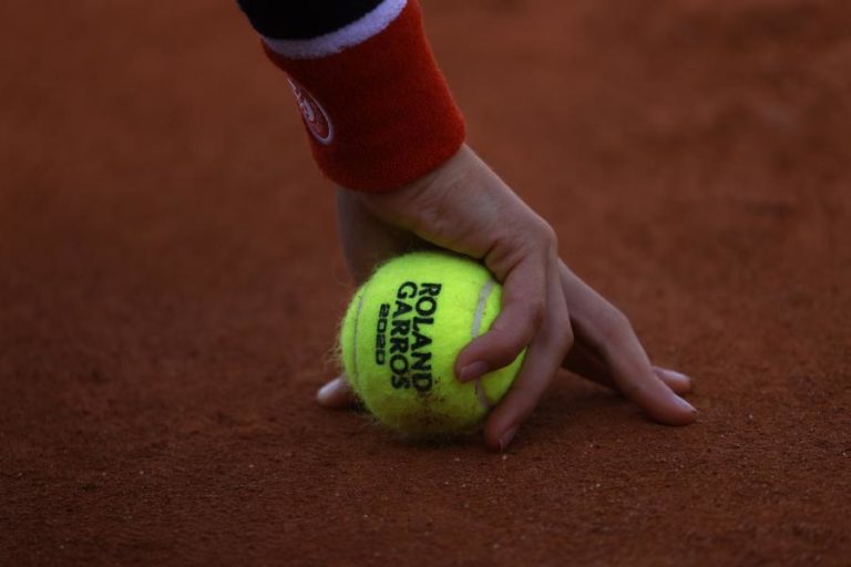 Roland Garros: Tenista russa detida por suspeita de viciação de resultados