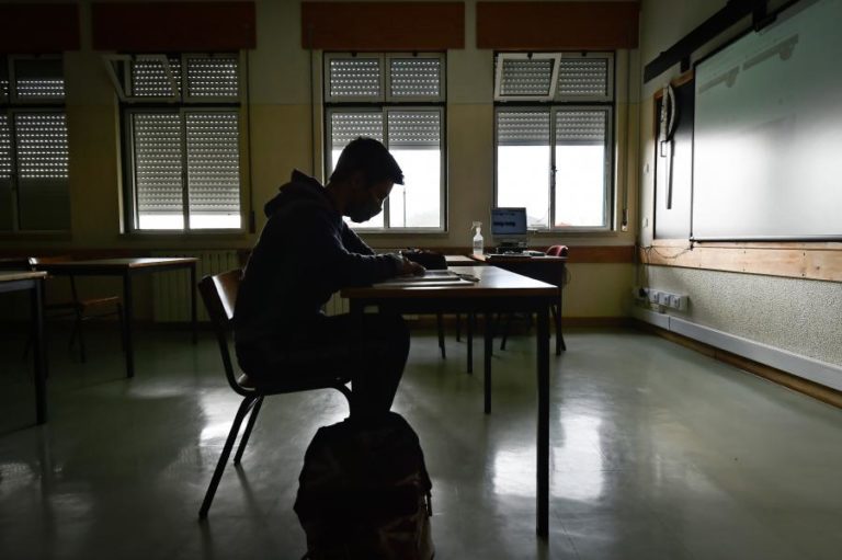 Mais de 150 mil inscritos nos exames do secundário, quase 60% para acesso ao superior