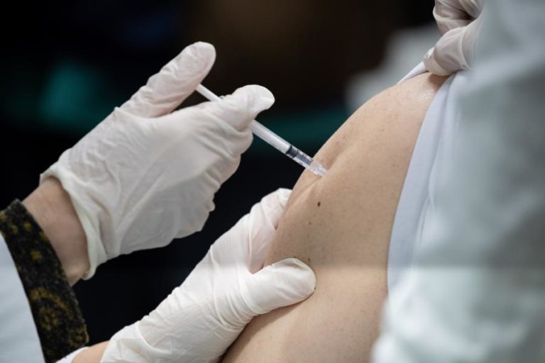 Covid-19: Modalidade ‘casa aberta’ disponível para maiores de 50 anos a partir de sexta-feira