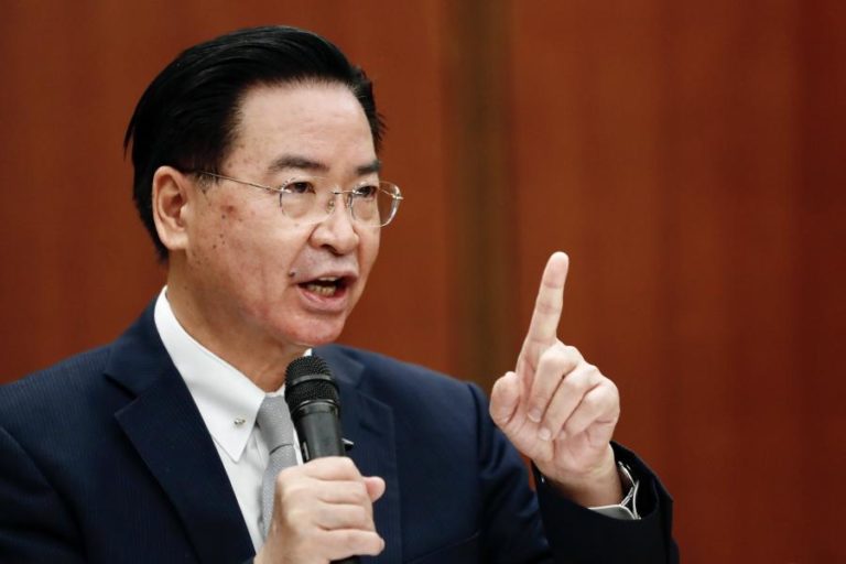 Covid-19: Taiwan acusa China de querer obter ganhos políticos com vacinas