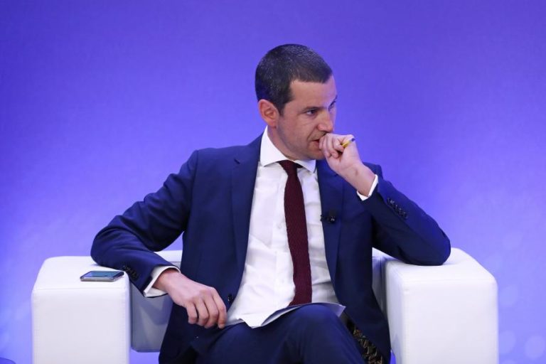 Investimento nas renováveis pode trazer “boas notícias” para consumidores — Galamba