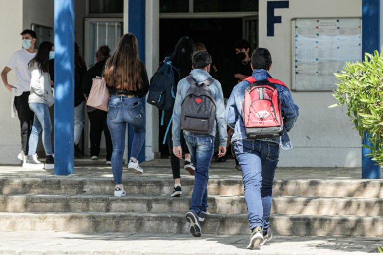Covid-19: Fenprof diz que faltam medidas concretas no plano para recuperar aprendizagens