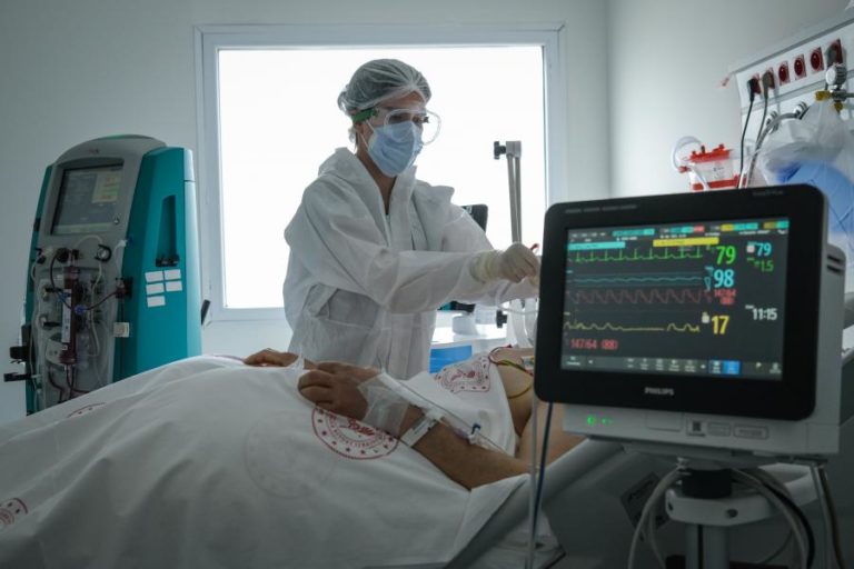 Covid-19: Portugal com uma morte e 724 novos casos
