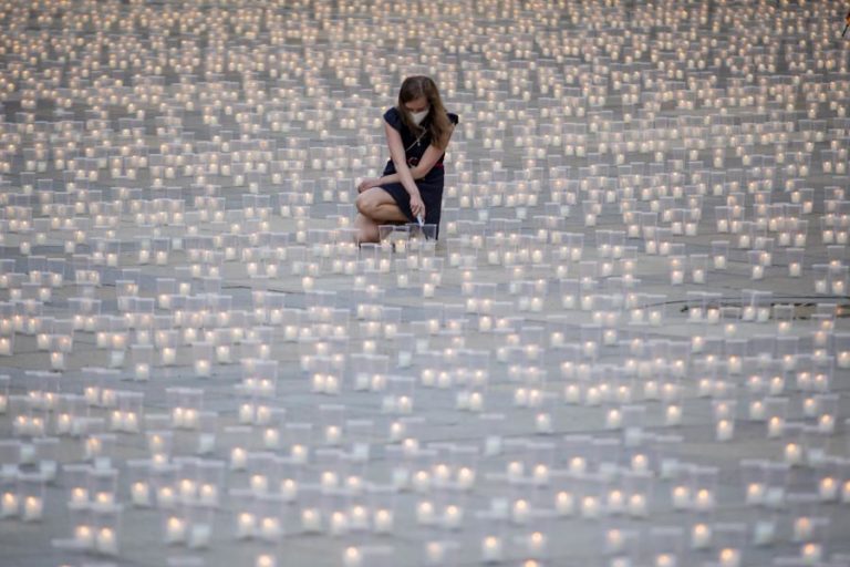 Covid-19: Pandemia já matou 3.739.777 pessoas no mundo
