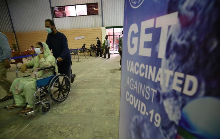 Covid-19: Cimeira internacional arrecada mais 2,4 mil milhões para distribuição de vacinas