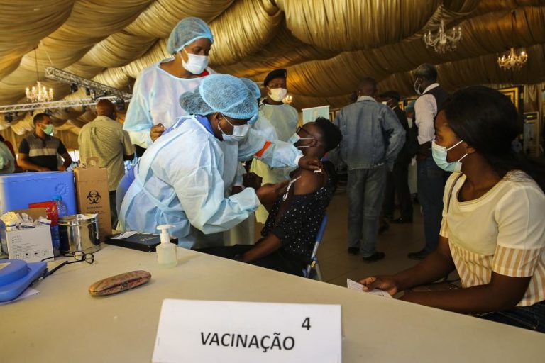 Covid-19: Angola com três mortes e mais 128 novos casos nas últimas 24 horas