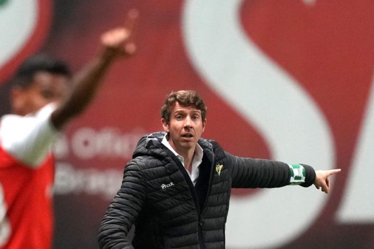 Vasco Seabra acerta rescisão e abandona comando técnico do Moreirense