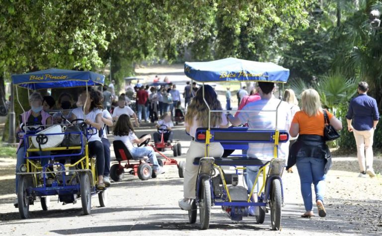 Covid-19: Itália regista 2.483 novos casos e ultrapassa 12 milhões de imunizados