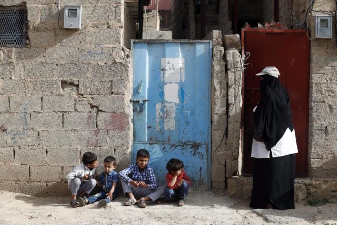32005912.jpg