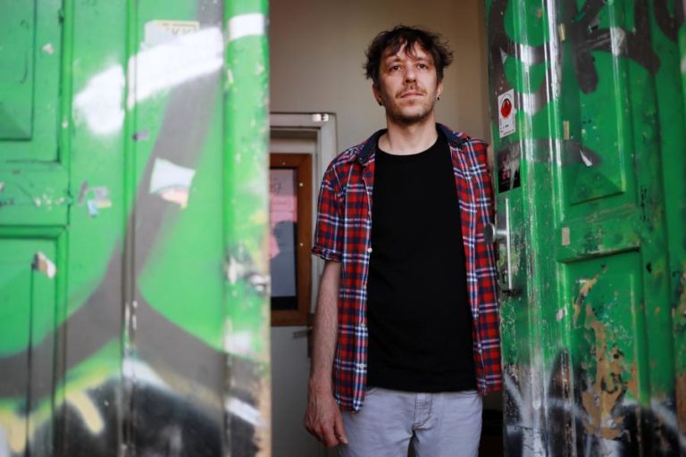 ONG recebem ordem de despejo e alertam para desaparecimento de símbolo da democracia eslovena