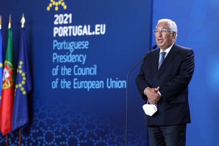 UE/Presidência: Certificado covid-19 permite viajar em liberdade e segurança, diz Costa