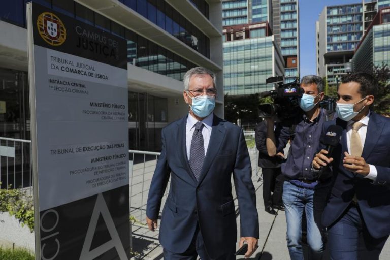 MP pede pena efetiva de prisão próxima dos três anos para Armando Vara