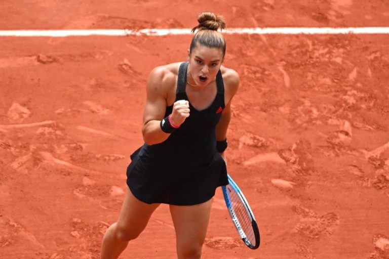 Maria Sakkari bate Iga Swiatek e está nas meias-finais de Roland Garros