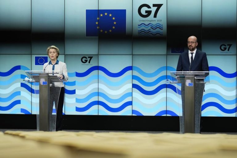 Líderes da União Europeia alertam Londres para respeitar acordo do Brexit