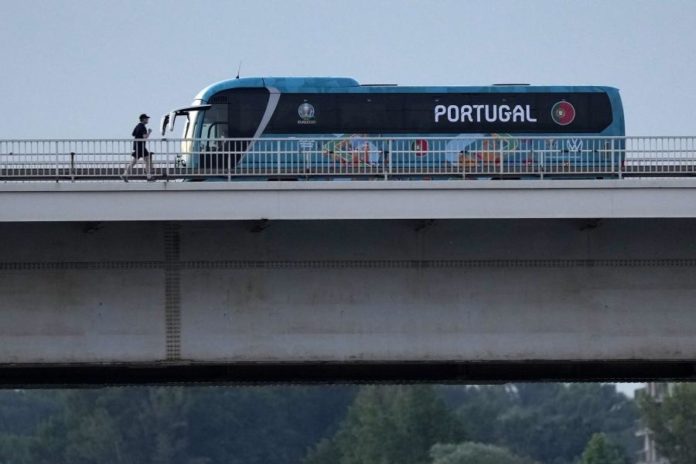 32368280.jpg