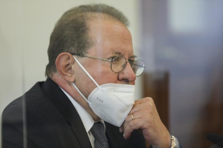 Novo Banco: “À posteriori somos todos videntes”, diz Vítor Constâncio