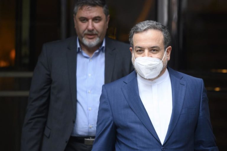 Irão diz que acordo nas negociações nucleares está “mais perto do que nunca”