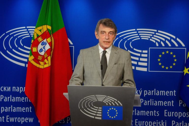 Presidente do PE defende missão europeia de resgate de migrantes no Mediterrâneo