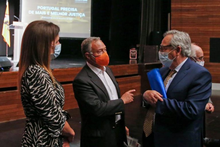 Costa Andrade alerta que punir falta de transparência pode ter “efeito perverso”