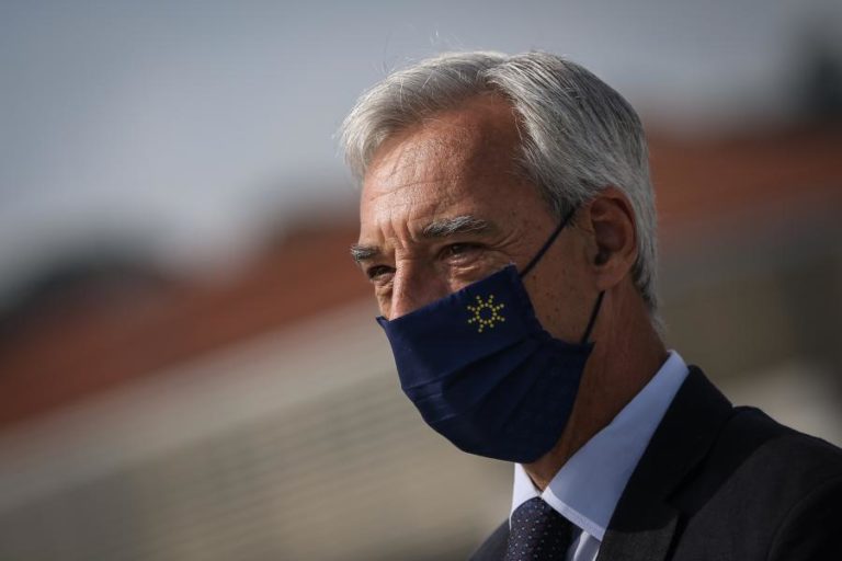 Ministro apenas a “observar” vinca que PR tem “palavra final” sobre reforma militar