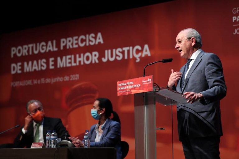 Covid-19: Rio acusa Governo de “destratar justiça” com libertação de presos “em barda”
