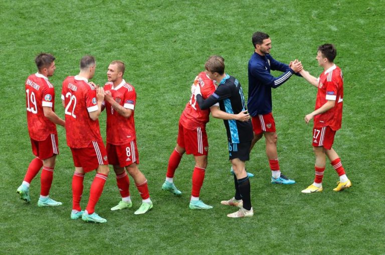 Euro2020: Grupos B e C fecham apuramento para os oitavos de final