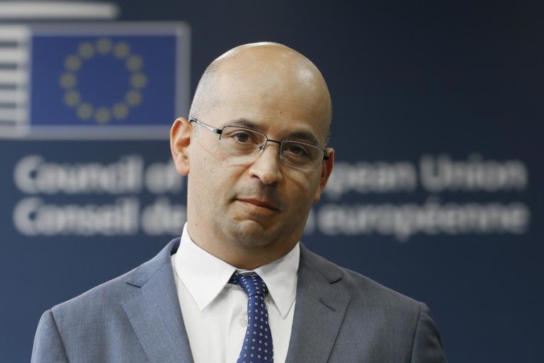 UE/Presidência: Portugal, Eslovénia e França lançam grupo de reflexão sobre economia